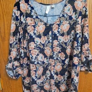 Floral Tacera tunic top